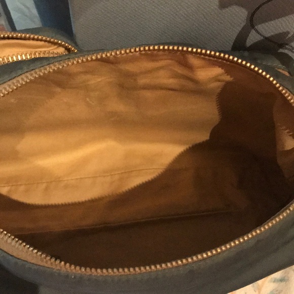 Shoulder bag Miu Miu bought are Harrod’s London, - Picture 4 of 6